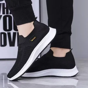 Breathable Slip-on Men’s Casual Sneakers Lightweight Comfortable Mesh Fabric Shoes for Spring & Autumn
