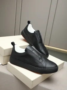 Comfortable Daily Use Men’s Classic Work Sports Loafers Genuine Leather Breathable Lazy Design for Sports and Leisure
