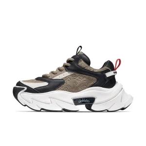 Designer Sporty Action Sports Running Shoes Thick soled Toe Tie Closure Dad Shoes Men’s High end Height Walking Style Shoes
