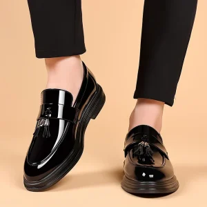 Dress Shoes Casual Leather Shoes for Men British New Style Mens Business Formal Wear One Foot Tassel Round Toe Mens Shoes