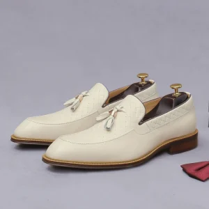 Factory Direct Sales High quality Formal Woven Men’s Plus size Leather Loafers Retro and Fashionable