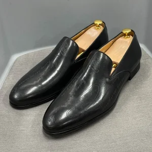 Hand Drawn Letter Men’s Dress Shoes Genuine Leather Formal Shoes Men Loafers One Foot Business Casual Single Shoes Comfortable