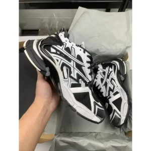 High quality men’s designer running shoes unisex casual shoes and luxury platform walking shoes are all available for