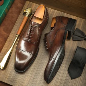 Men’s British Style Brogue Oxford Dress Shoes Quality Cowhide Leather Flat Design Lace-Up Closure Solid Pattern for Business