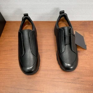 Men’s Business Casual Cowhide Sneakers Thick-Soled Non-Slip Solid Color Height Increasing Autumn Season Cloth Upper Shoes
