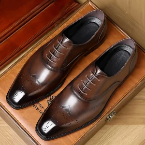 Men’s Business Dress Leather Shoes Fashion Versatile Breathable Lace Blok Carving English Wedding Groom