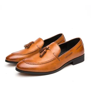 Men’s Casual Loafers PU Dress Shoes with Pointed Toe Slip On Closure Anti Slippery Lightweight for Spring Autumn Business Dress