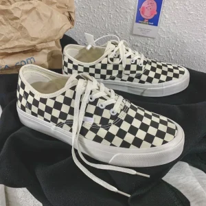 Men’s Lace-Up Shoes Vulcanized Casual Fashion Men’s Sports Canvas Shoes