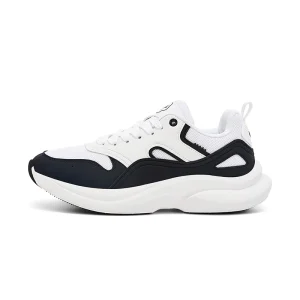 Men’s and Women’s Breathable Mesh Flying Woven Sneakers Black Walking Shoes with TPU Insole Recyclable Custom Logo