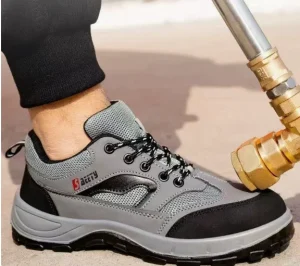 Multi-purpose Men’s Safety Shoes Steel-toed Impact-resistant Puncture-resistant Waterproof and Cold-resistant