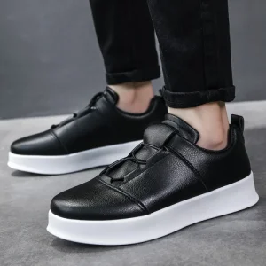 New Men’s Walking Shoes Non-Slip Flat Sole Breathable Mesh Casual Sneakers