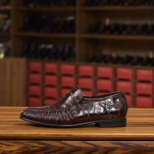 Old Money Style Men’s Pearlescent Pointed Toe Full Grain Cow Leather Loafers Wrinkle Flat Casual Single Shoes