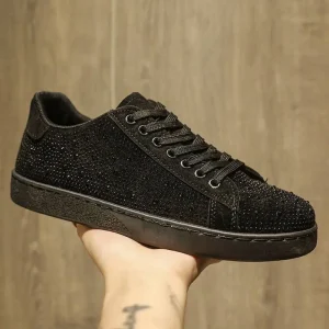 Retro Genuine Leather Red Rubber Sole Walking Shoes Rhinestones Studs Skate Shoes Breathable Designer Sneakers for Men