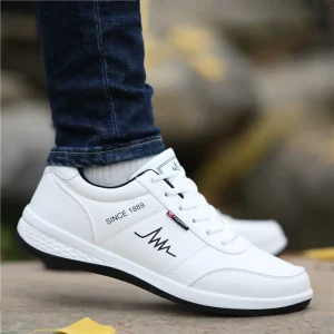 Spring Men’s Chunky Breathable Lace up Sports Casual Student Running Shoes for Teenagers Boys Labor Protection