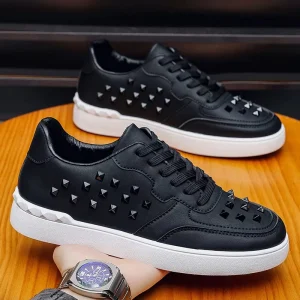 Spring Round Toe Men’s Skate Shoes Korean Style Comfortable PVC Outsole Rivet Detail Casual All Match