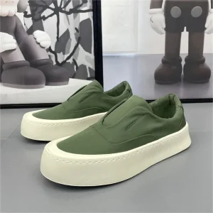 Summer New Shoes Men’s Summer Breathable Net Surface Deodorant Super Light Soft Sole Lazy Slip-On Canvas Shoes
