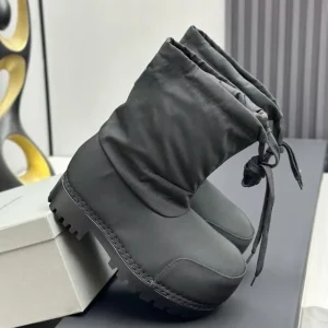 Women’s Exaggerated Super Round Toe Men’s Ski Wear Shiny Super Soft Boots Women’s Mid-cut Snow Boots